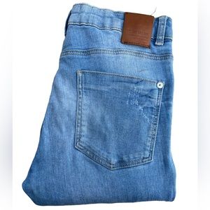 Zara Girls Premium Crafted Denim Goods Skinny Collection Med. Wash Size 11/12